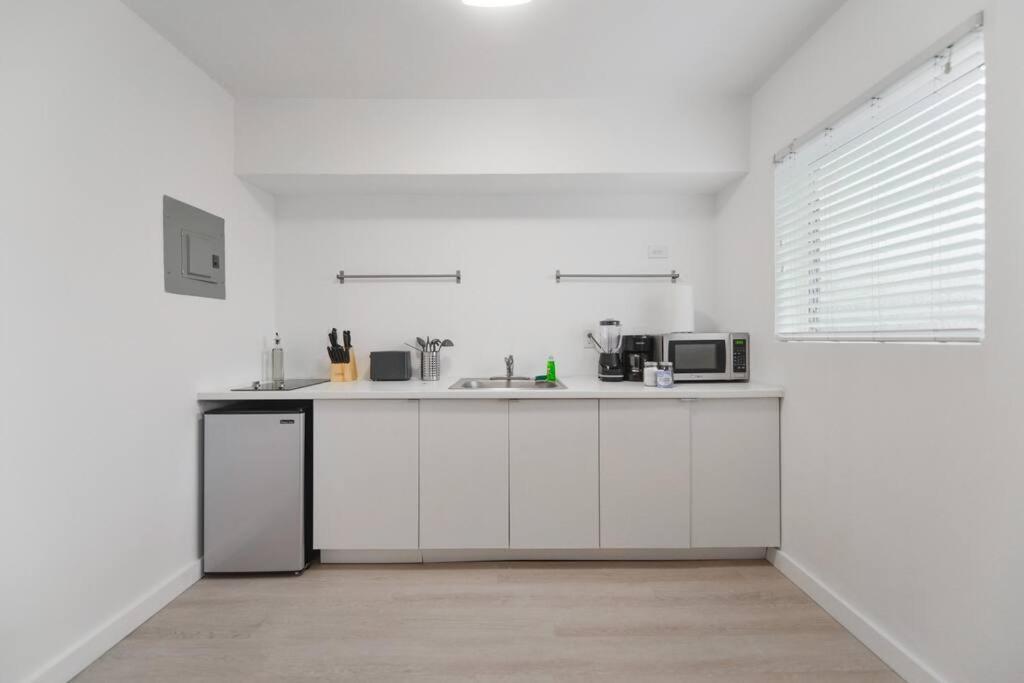Beautiful Apt 2/2 Near The Beach Miami Luaran gambar